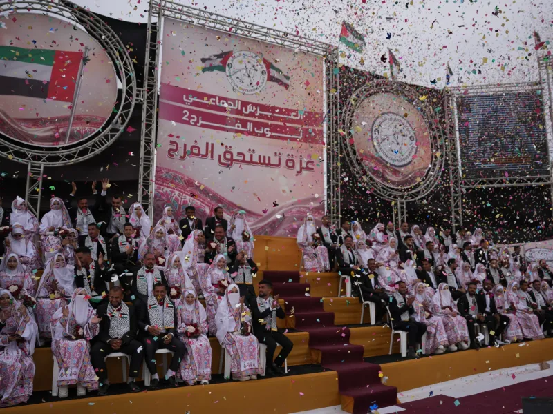 Mass wedding for 300 brides and grooms in central Gaza