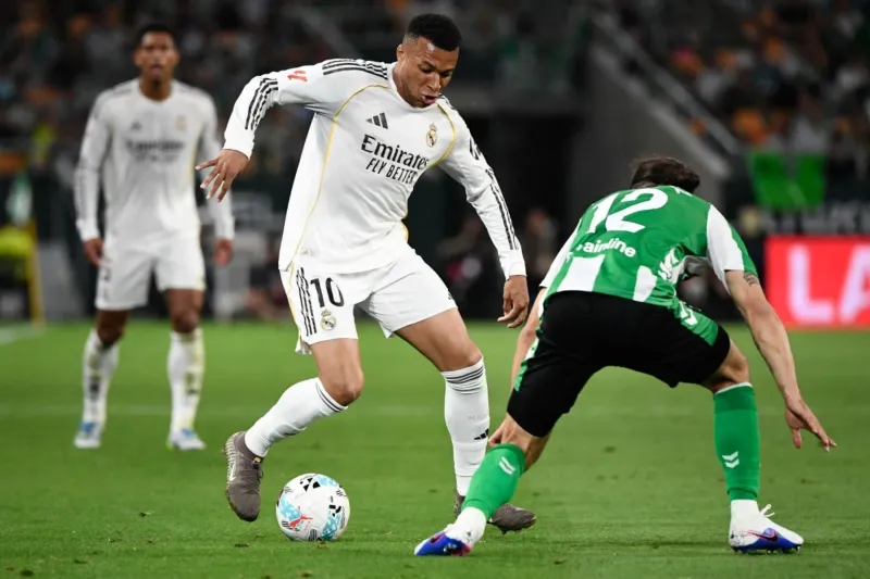 Real Madrid tropieza al empatar ante Real Betis y Kilyan Mbappé pidió ser sustituido