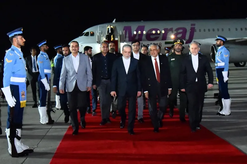 Pakistán: el negociador iraní llega a Islamabad, que espera a los emisarios de EE.UU.