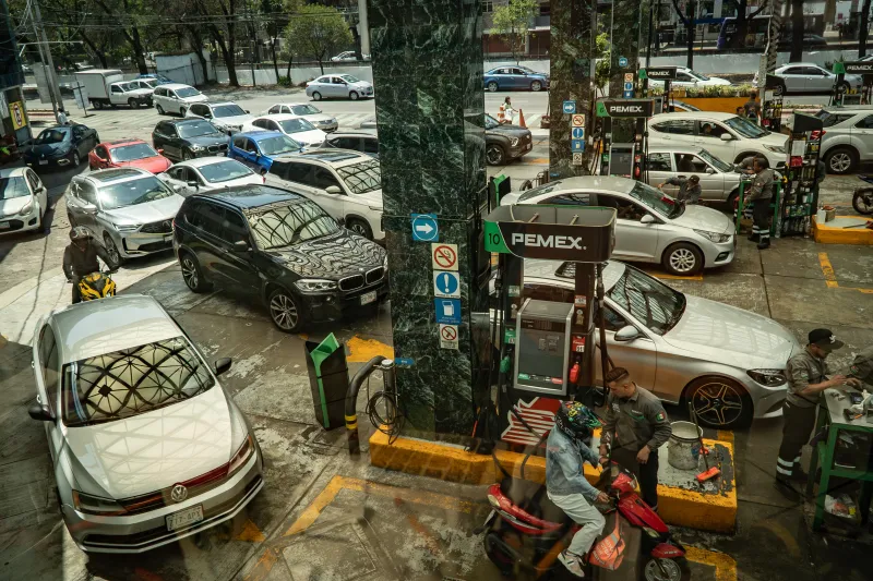 América Latina responde a la crisis energética global con subsidios, rebaja de impuestos y acuerdos gremiales