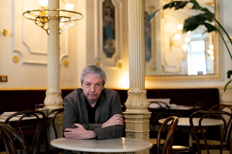 ¿Qué hacer con 30.000 ojos arrancados? El escritor David Toscana rescata la historia del ejército medieval al que sacaron los globos oculares