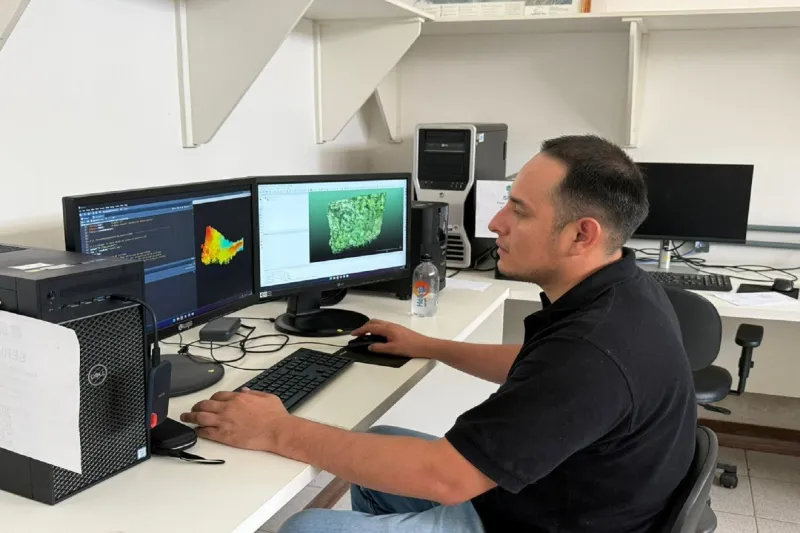 Investigador usa nuevas tecnologías para modernizar la gestión forestal en la Amazonía