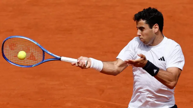 El campeón Ruud empieza la defensa de la corona cediendo un juego ante Munar