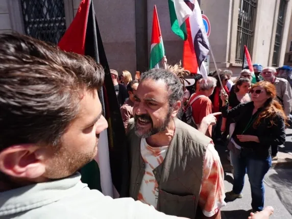 Tensión y enfrentamientos entre grupos de judíos y manifestantes pro Palestina en el Día de la Liberación del nazi-fascismo en Italia