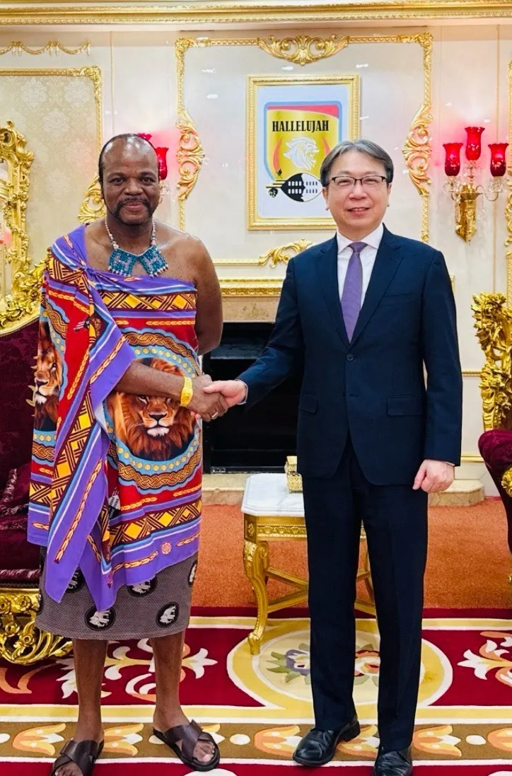 El rey africano que se atreve a desafiar a China convertido en el mayor aliado diplomático de Taiwan