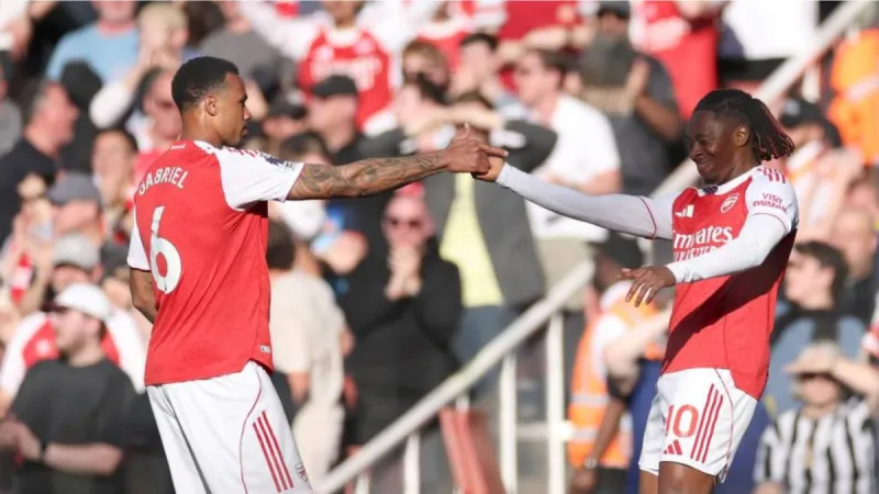 El Arsenal cumple ante el Newcastle y pasa la pelota al tejado del City