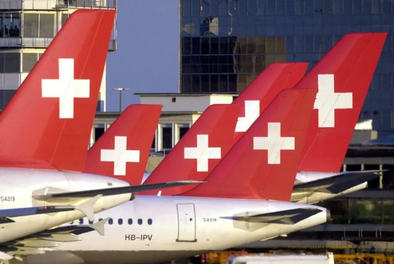 Seis pasajeros heridos al evacuar un vuelo de Swiss Air en la India tras el incendio de uno de sus motores