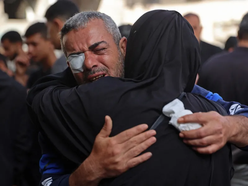 At least four people killed in Israeli attacks in Gaza despite ‘ceasefire’