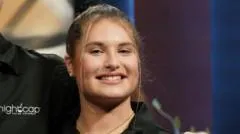 La adolescente que creó un exitoso negocio luego de que drogaran a una amiga con una bebida en un bar