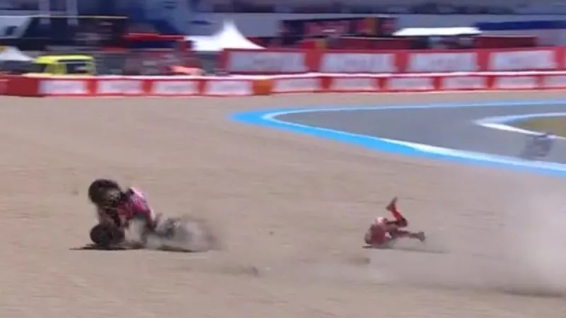 Así fue la caída de Marc en la vuelta 2