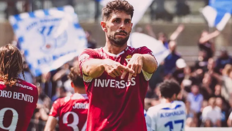 El Murcia vuelve a respirar y consigue una meritoria victoria en Can Dragó