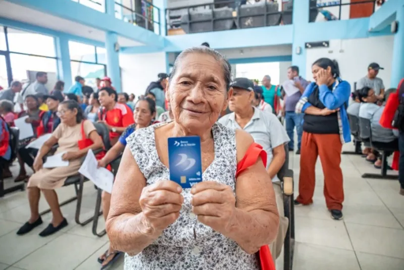 Pensión 65: más de 100 usuarios de 27 comunidades Awajún reciben tarjeta de débito