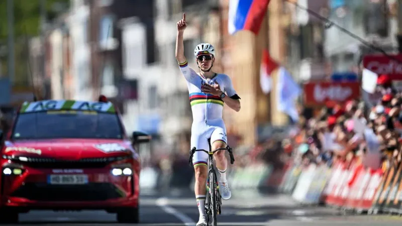 Pogacar se acerca a Merckx en su carrera monumental: "Quiero ganar todo lo que sea posible hasta que Seixas nos destroce"