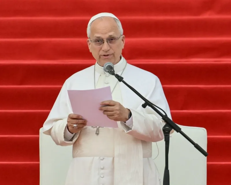 León XIV se reúne con la primera mujer al mando de la Iglesia anglicana