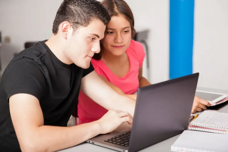 Escolares peruanos competirán por representar al país en olimpiada de ciberseguridad