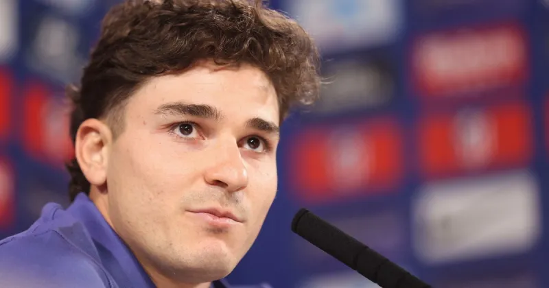 "Una pelota de mentiras": Julián Alvarez volvió a cruzar los rumores de una venta al Barcelona antes de la semi vs Arsenal por la Champions