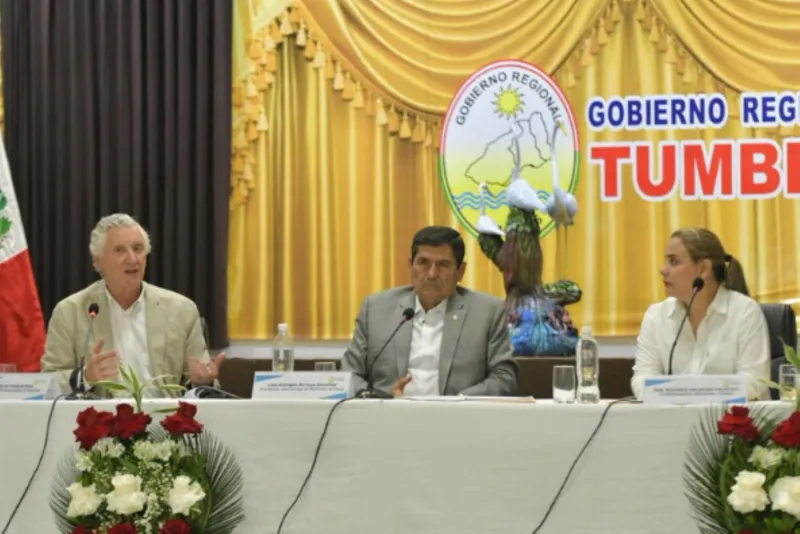 Jefe del Gabinete y canciller constatan seguridad reforzada en frontera con Ecuador