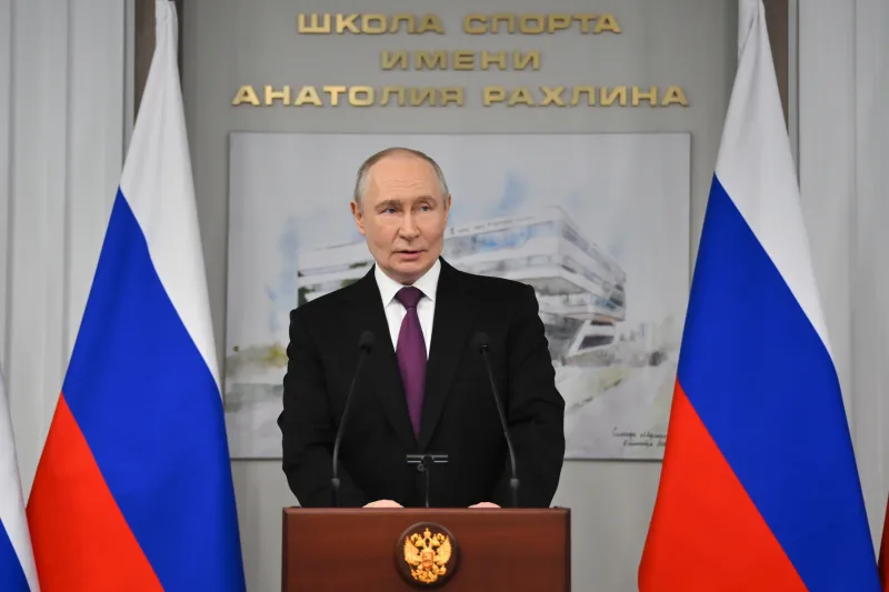 Putin asegura a Araqchí que Rusia hará "todo lo posible" para que llegue la paz a Irán