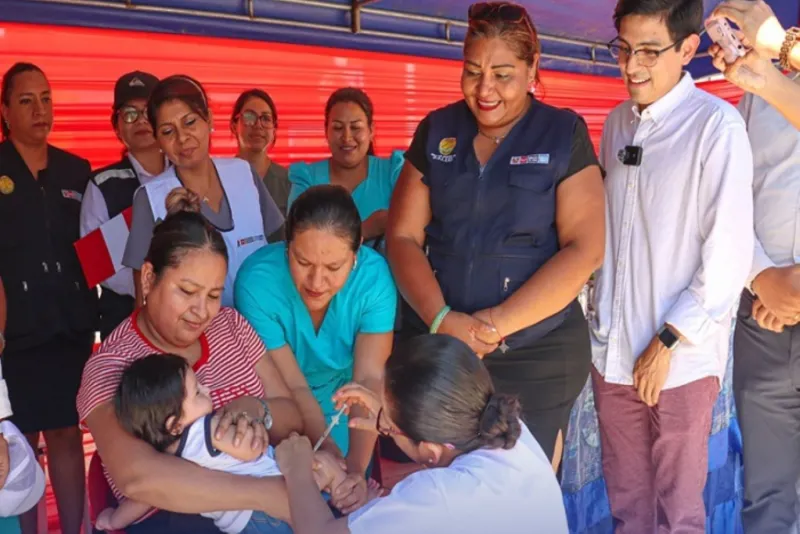 Perú y Ecuador inician jornada binacional “Vacunación sin Fronteras” en Tumbes