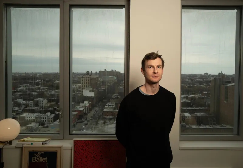 Hall Ebbott, sobre su aclamado debut en la novela: “Una amistad es algo excepcional que implica mucho trabajo”