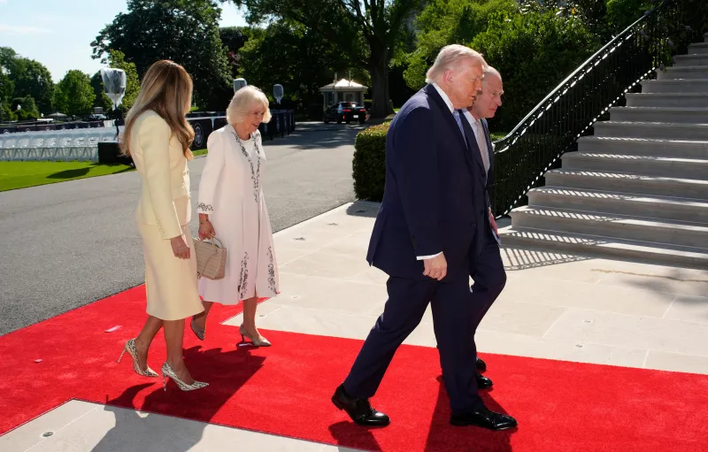 El primer día de Carlos III y Camila en Estados Unidos: recepción de Donald y Melania Trump en la Casa Blanca y fiesta de tarde en los jardines del embajador británico