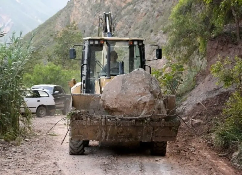 Huánuco: buscan restablecer transitabilidad tras emergencia vial reportada en Huacaybamba