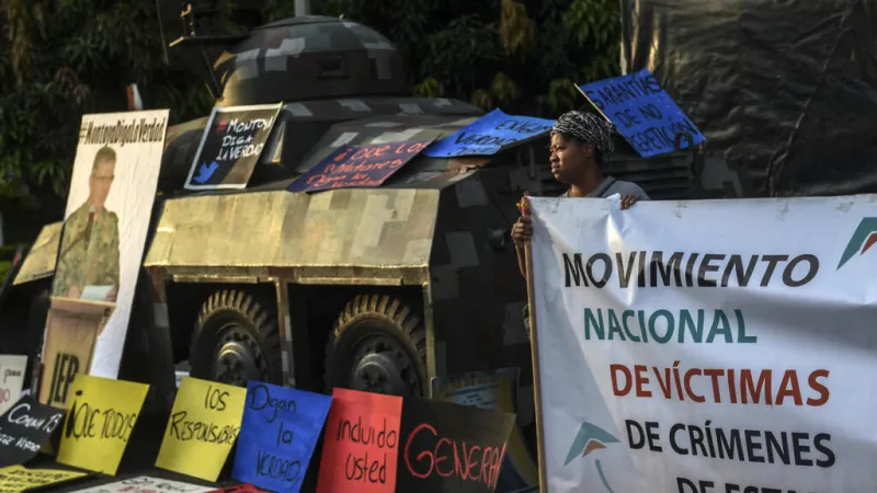 Colombia: JEP culpa a 20 exguerrilleros por reclutamiento de menores y cifra en 7.837 los "falsos positivos"