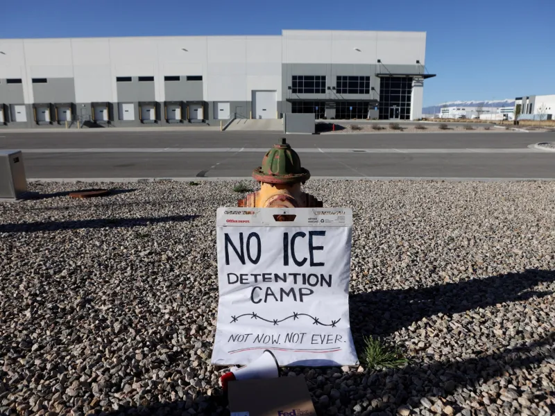 US appeals court rejects Trump’s immigration detention policy