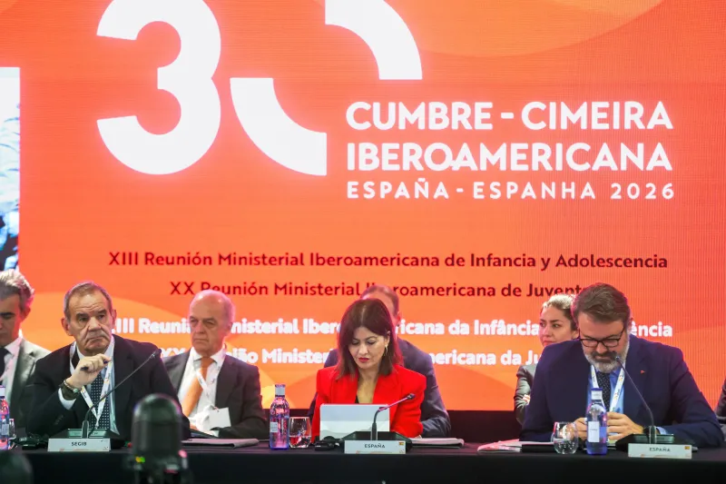 Iberoamérica se compromete a regular el ‘scroll infinito’ y la verificación de edad en las plataformas digitales