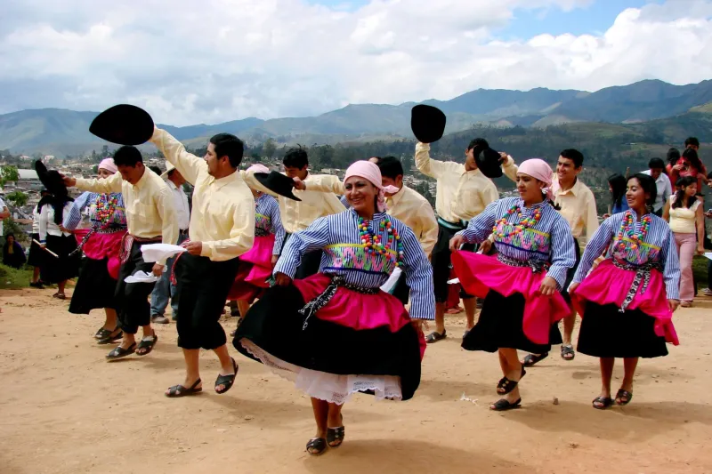 ¡Viajes inolvidables en mayo! Estos destinos ideales en regiones y sus fiestas te esperan