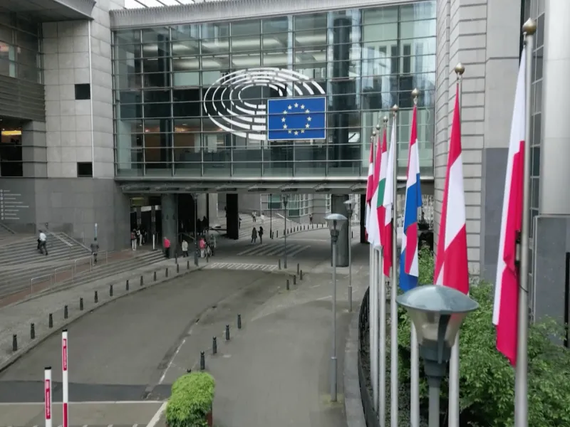 Hungary’s new PM races to unlock EU’s frozen funds