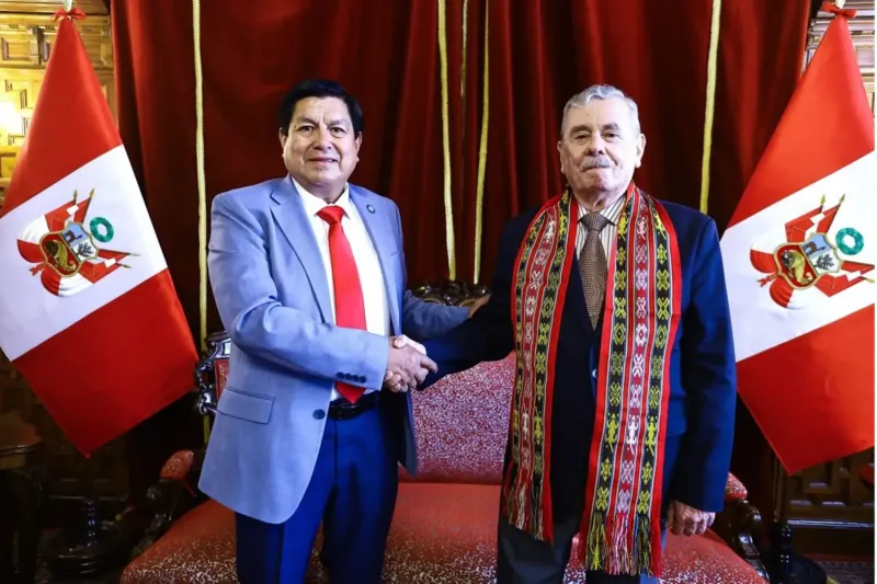 Congreso: Fernando Rospigliosi se reunió con alcalde de Cusco