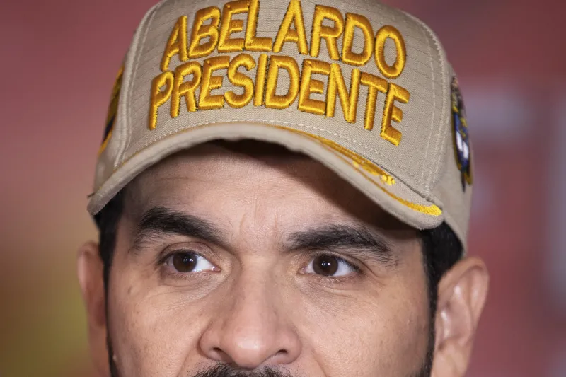 Abelardo de la Espriella, candidato presidencial colombiano: "Gustavo Petro y sus cómplices han destruido el país"