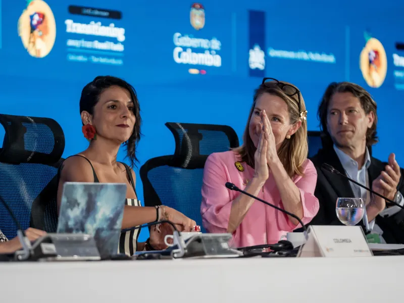 Medio centenar de países alumbran en Santa Marta una coalición para impulsar sin tabúes el final de la era fósil