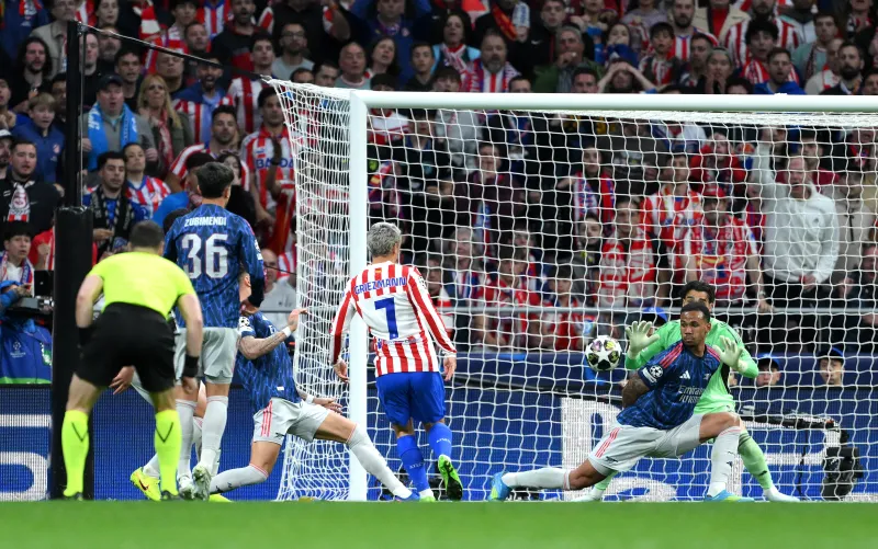 El Atlético deja vivo al Arsenal en el Metropolitano