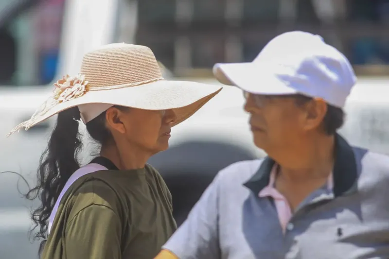 La sierra recibirá el Día del Trabajador con fuertes vientos y alta temperatura diurna