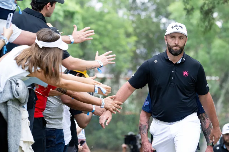 LIV Golf se queda oficialmente sin el dinero del PIF y anuncia su “transición”: de los petrodólares a buscar inversores para sobrevivir