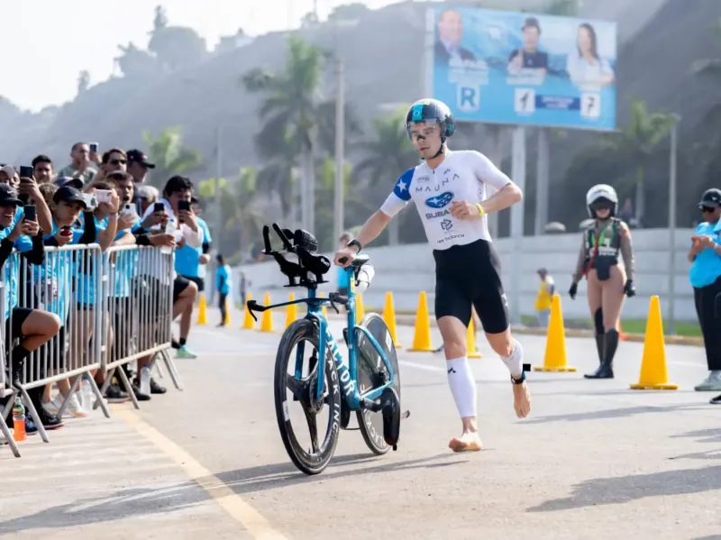 Lima fue el centro del triatlón mundial con la realización  del Ironman 70.3 en Chorrillos