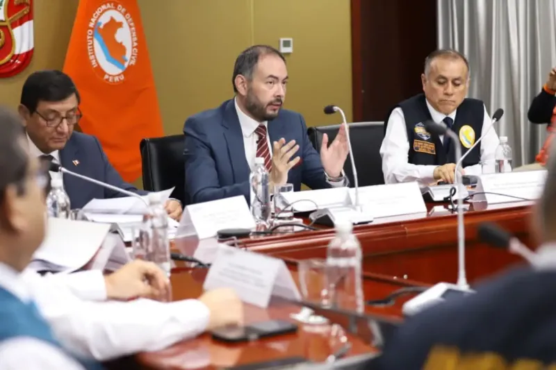 Mindef coordina con Indeci y Cenepred fortalecer preparación y respuesta ante emergencias