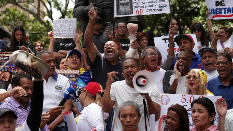 Venezuela anuncia alza del salario mínimo integral hasta 240 dólares mensuales