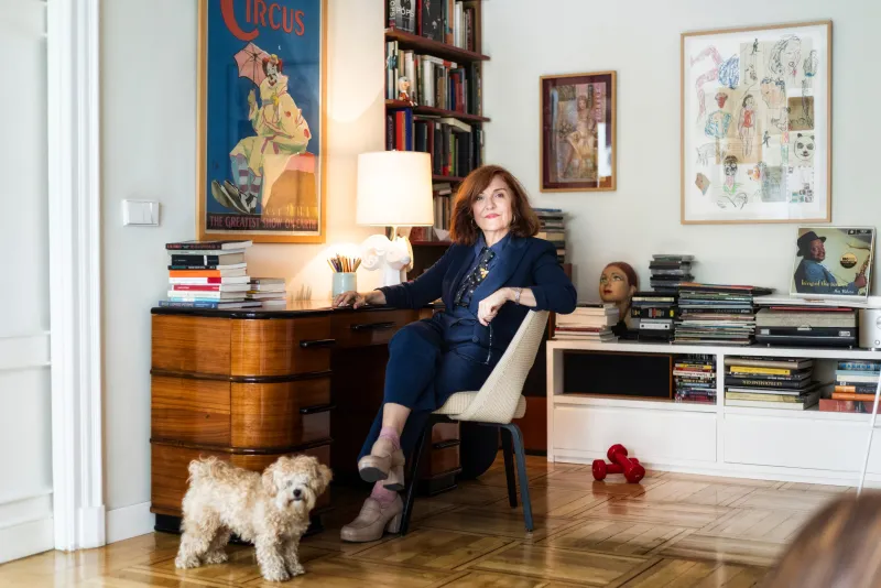 Elvira Lindo: “Trump arrastra la rabia de no haber sido aceptado por la clase cultural neoyorquina, le consideraban un hortera”