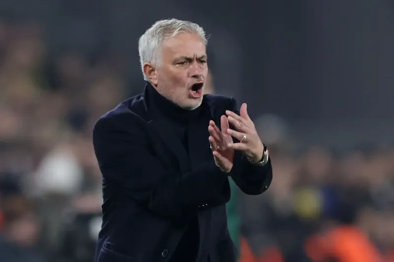 José Mourinho niega contactos para volver a dirigir al Real Madrid