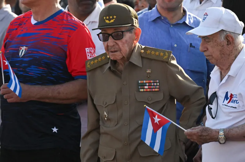 El régimen cubano asegura que ha recogido más de seis millones de firmas "patrióticas"