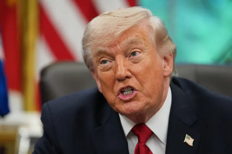Trump anuncia aranceles del 25% a la importación de coches europeos