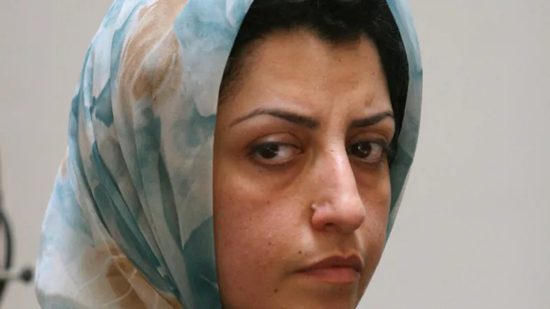 ¿Demasiado tarde? Nobel de la Paz Narges Mohammadi hospitalizada tras "deterioro catastrófico"