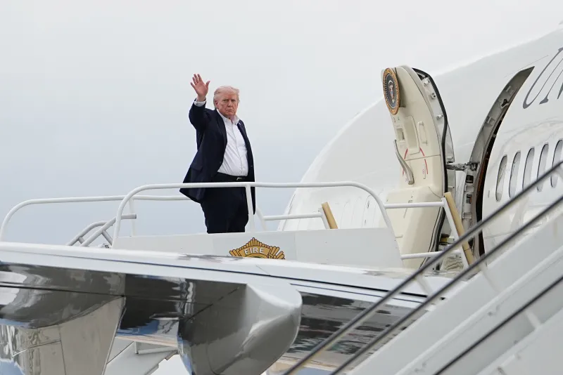 Trump anuncia el 'Proyecto Libertad' para escoltar buques a través del estrecho de Ormuz
