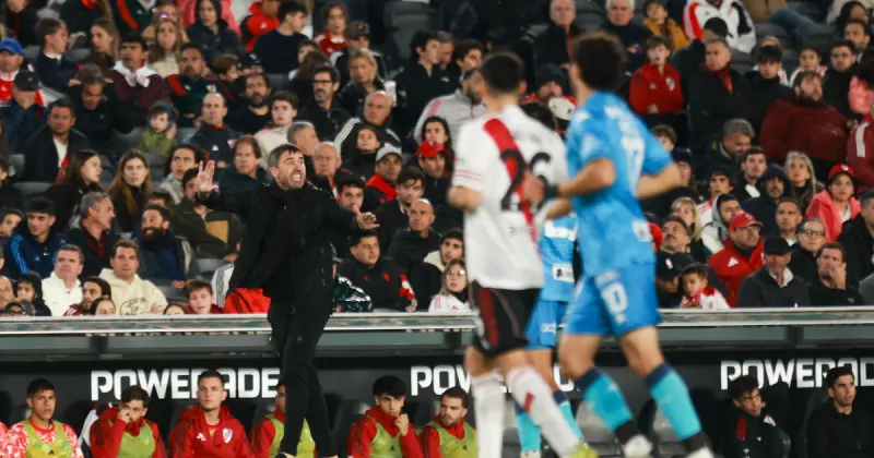 Chacho Coudet, "disculpas al hincha" y honestidad brutal: "¿La actuación de River? Fue malísima"
