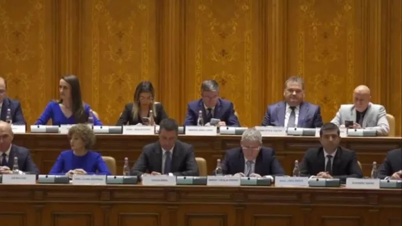 Cae el Gobierno rumano en plena agitación política y crisis económica por austeridad