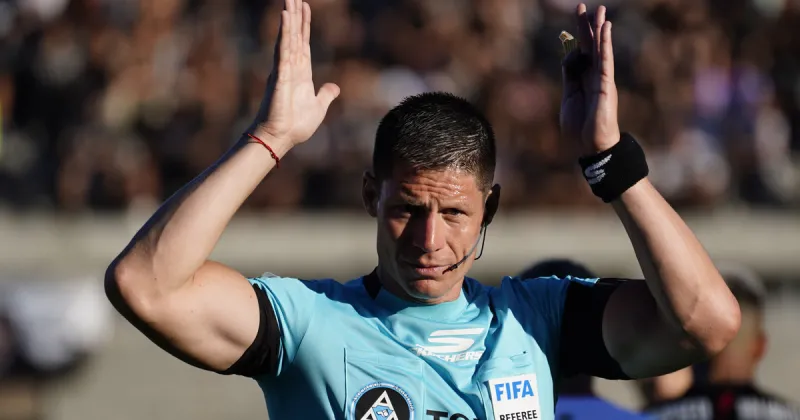 Los árbitros para los octavos de final del Torneo Apertura: una ausencia por lesión y un "guardado" para las instancias decisivas