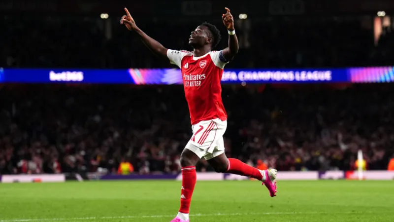 Arsenal vuelve a la final de la Champions después de 20 años, con un gol de Saka